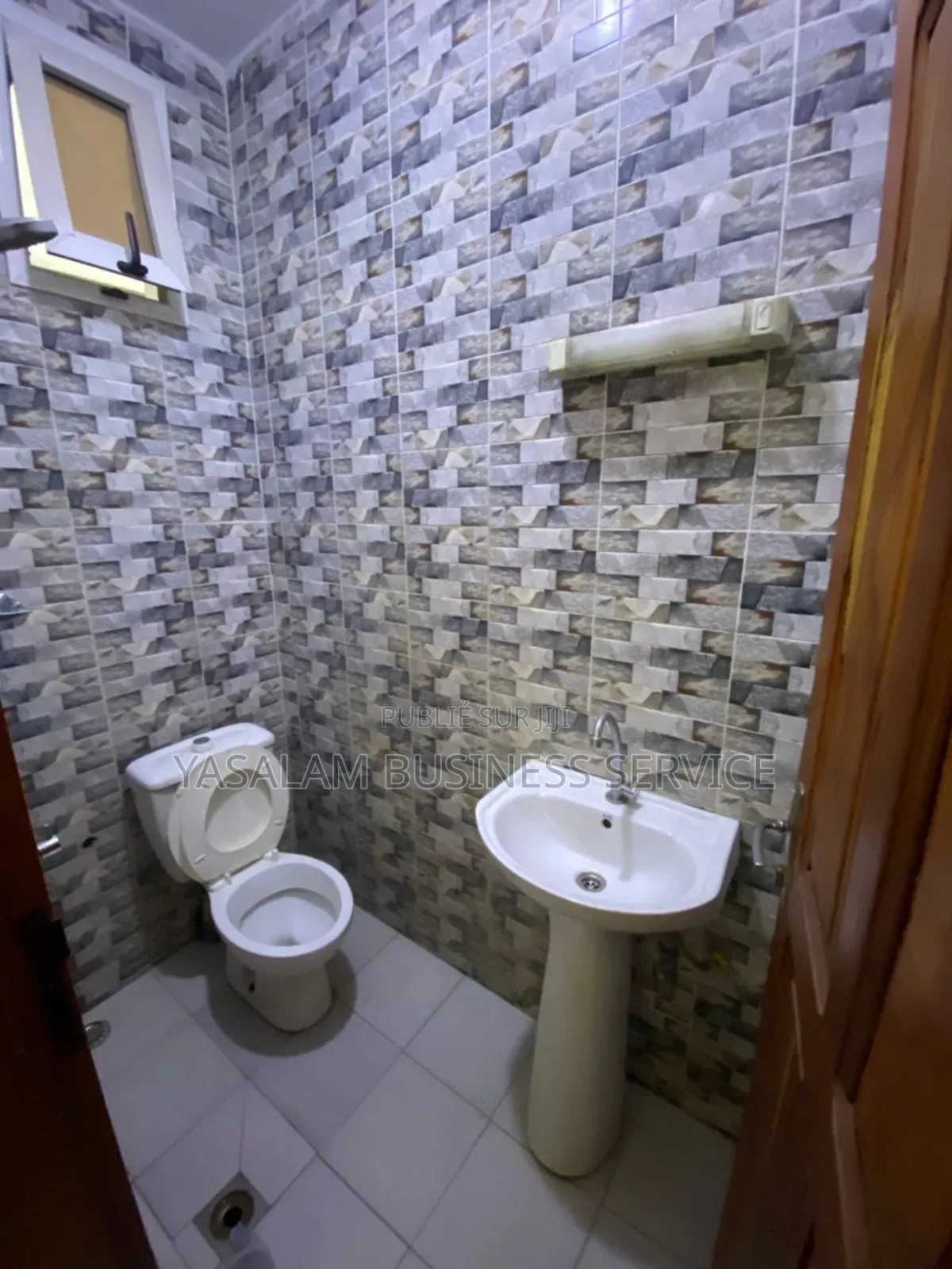 2chbre Studio dans Yasalam Business, Sicap-Liberté à Louer