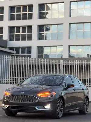 Ford Fusion 2020 Gris