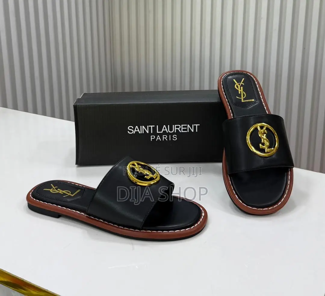 Disponible : Sandales Saint Laurent Paris, Style Chic Et Tendance.