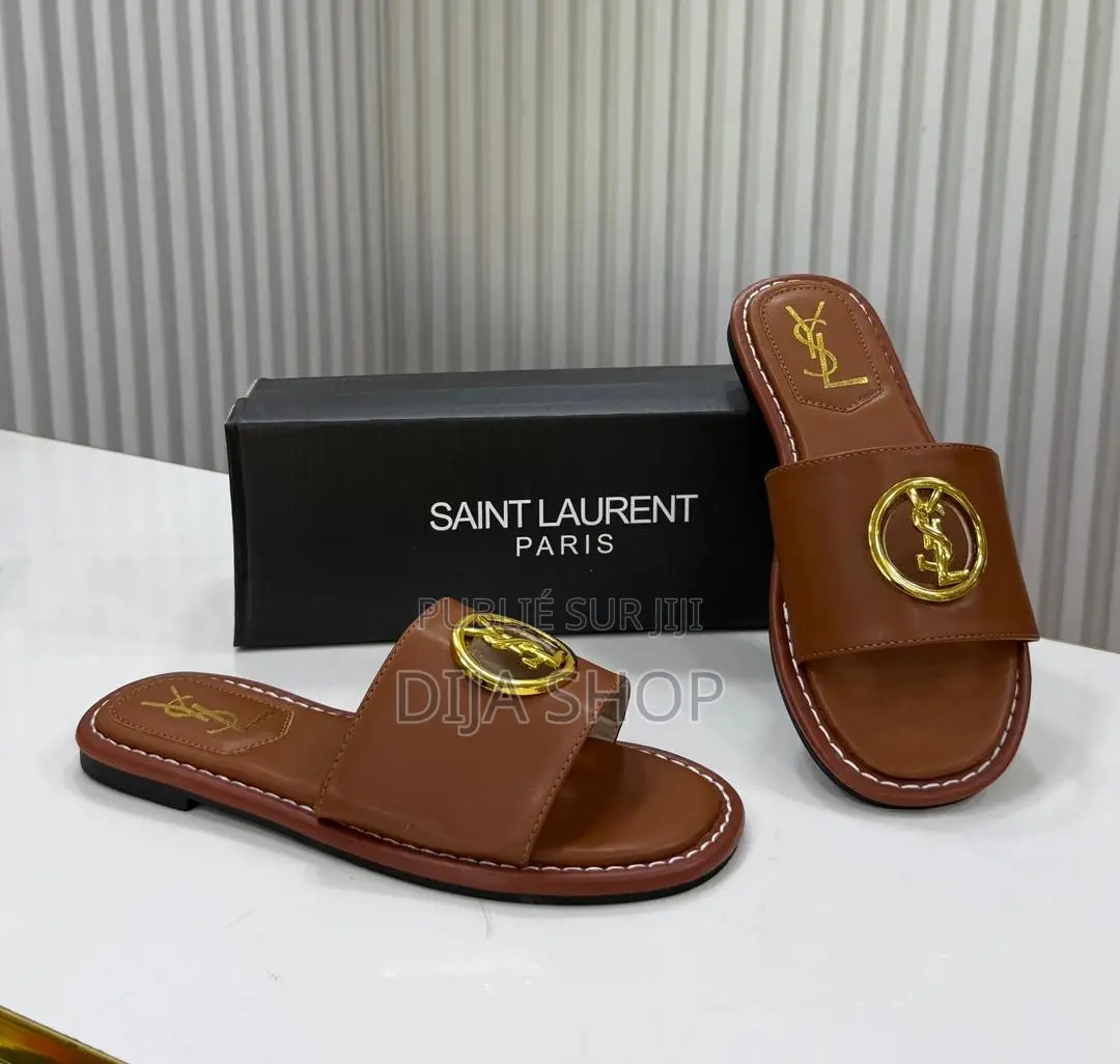 Disponible : Sandales Saint Laurent Paris, Style Chic Et Tendance.