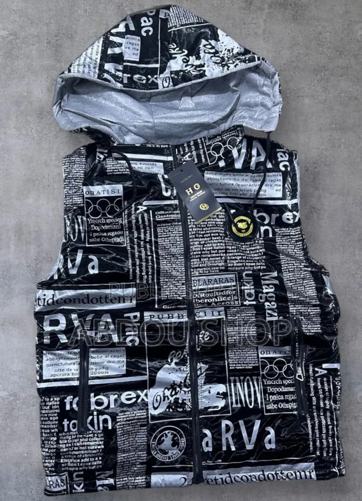 Jacket Avec Capuche Disponible