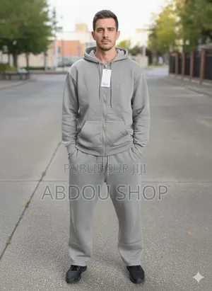 Ensemble Blouson Capuche Disponible