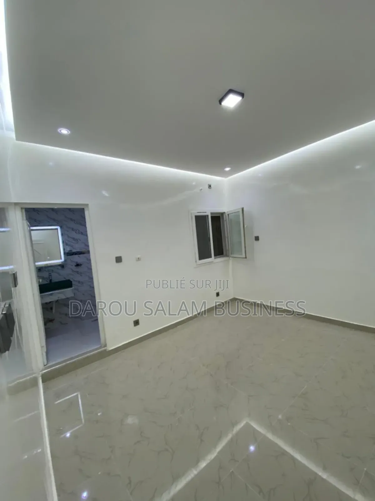 3chbre Appartement dans Patte D'Oie, Yoff à Louer