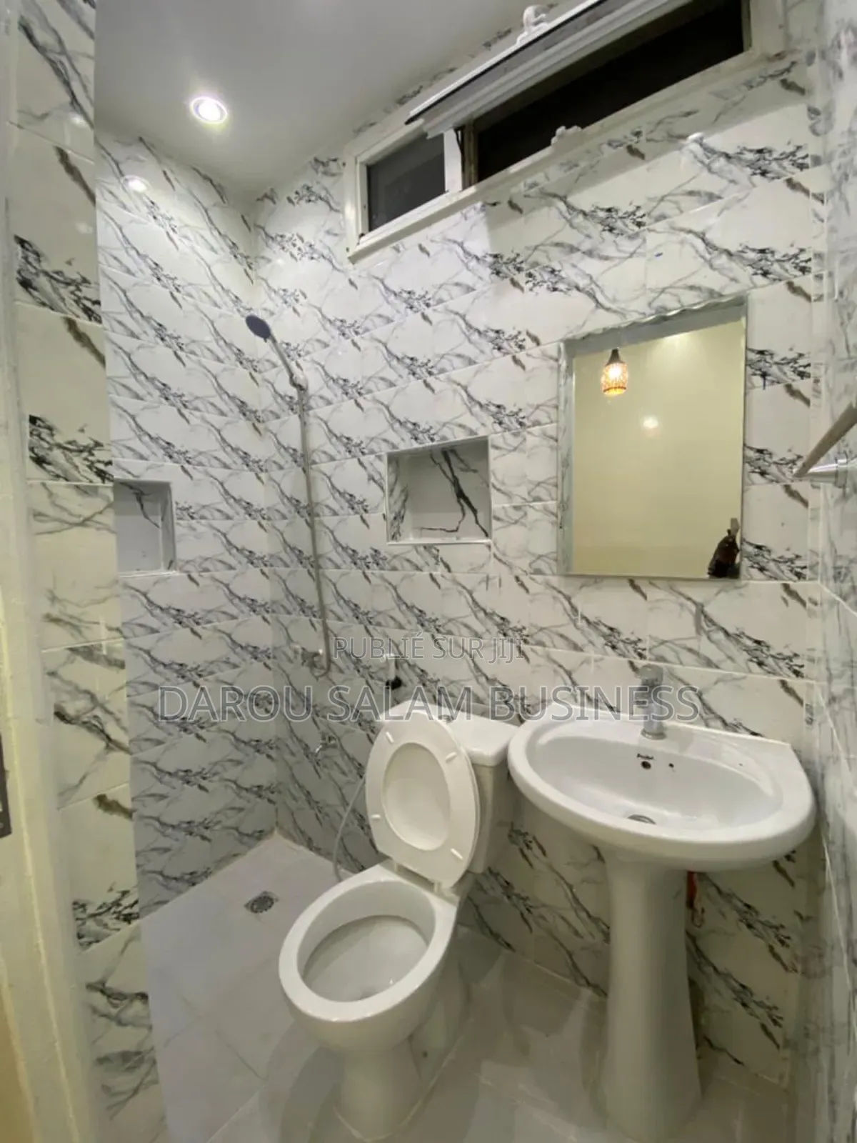 3chbre Appartement dans Patte D'Oie, Yoff à Louer