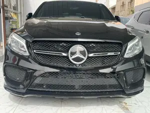 Photo - Mercedes-Benz GLE43 3.0 AWD 2018 Black