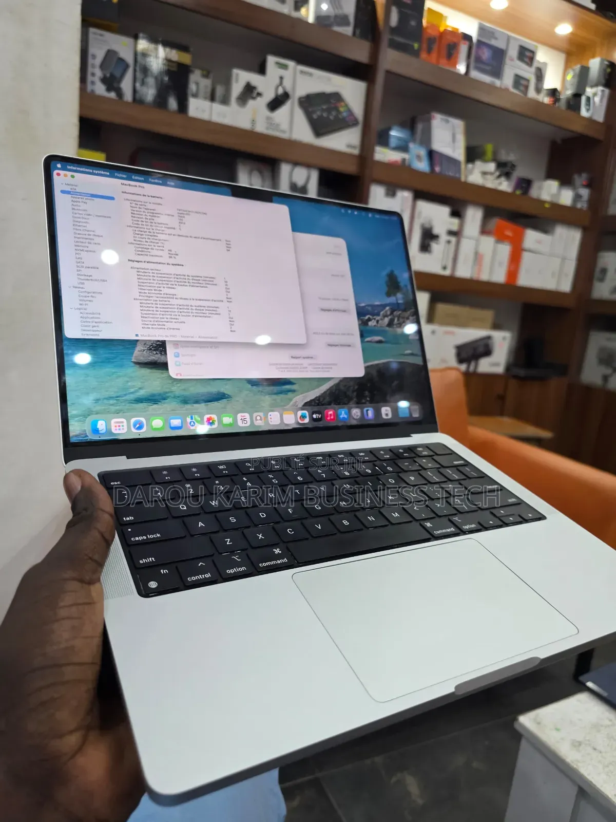 New Apple MacBook Pro 2023 M2 16GB Apple M2 SSD 512GB