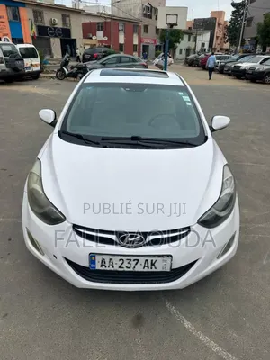 Photo - Hyundai Elantra 2014 Blanc