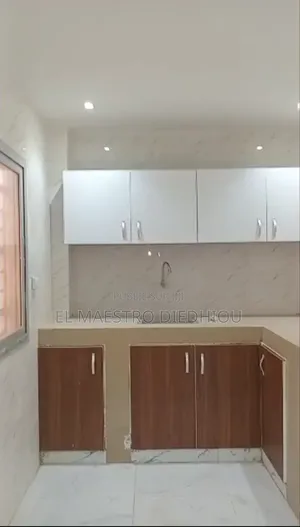 2chbre Appartement dans Appartement 2, Ouakam à Louer