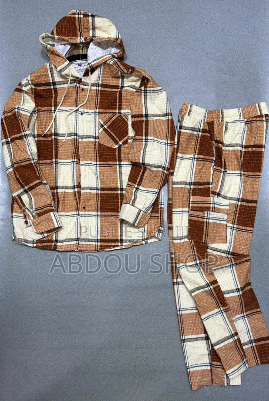 Ensemble Chemise 100% Coton Disponible