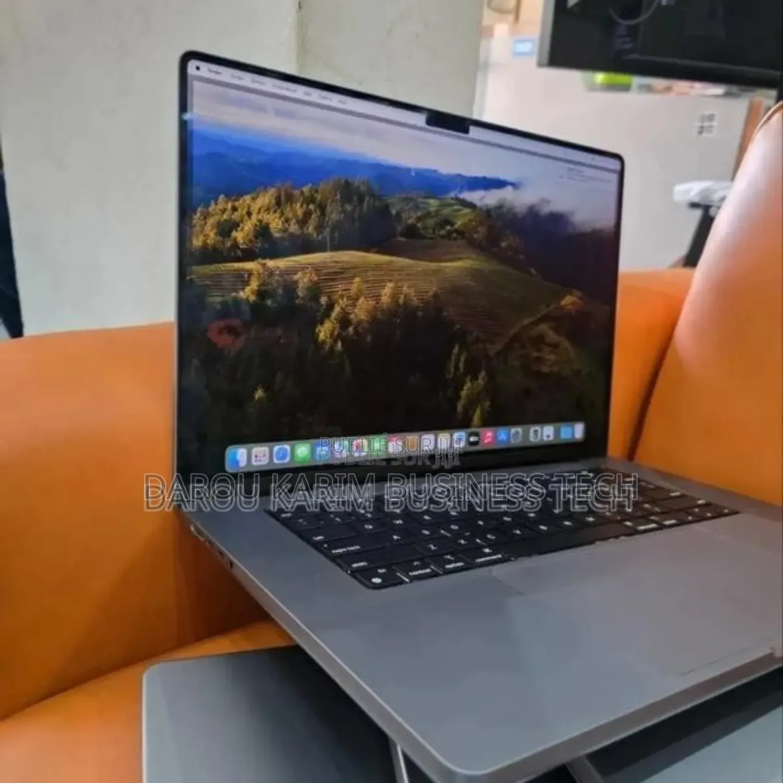 New Apple MacBook Pro 2021 M1 16GB Apple M1 SSD 512GB