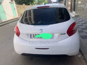 Peugeot 208 2012