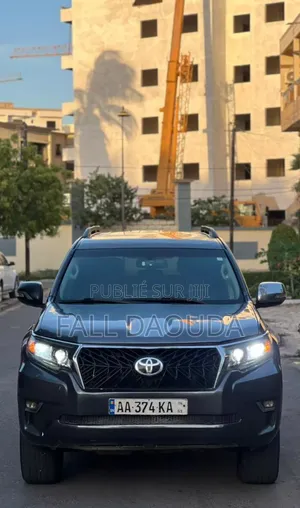 Toyota Land Cruiser Prado 2015