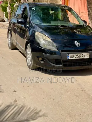 Photo - Renault Scenic 2012 Noir Mat