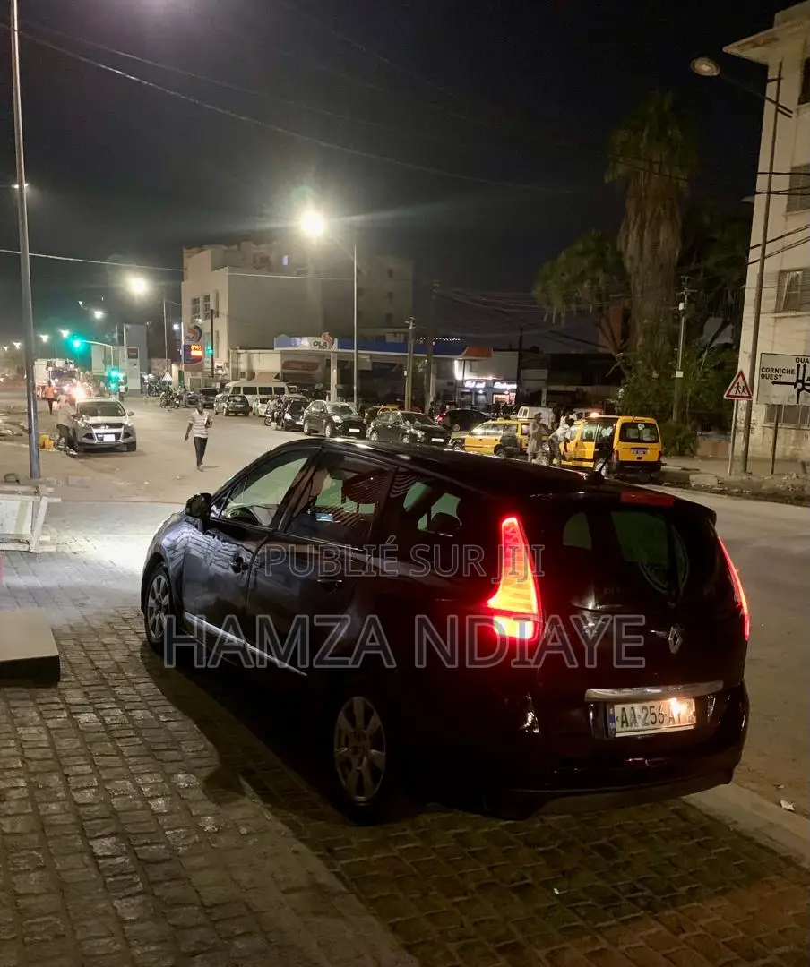 Renault Scenic 2012 Noir Mat