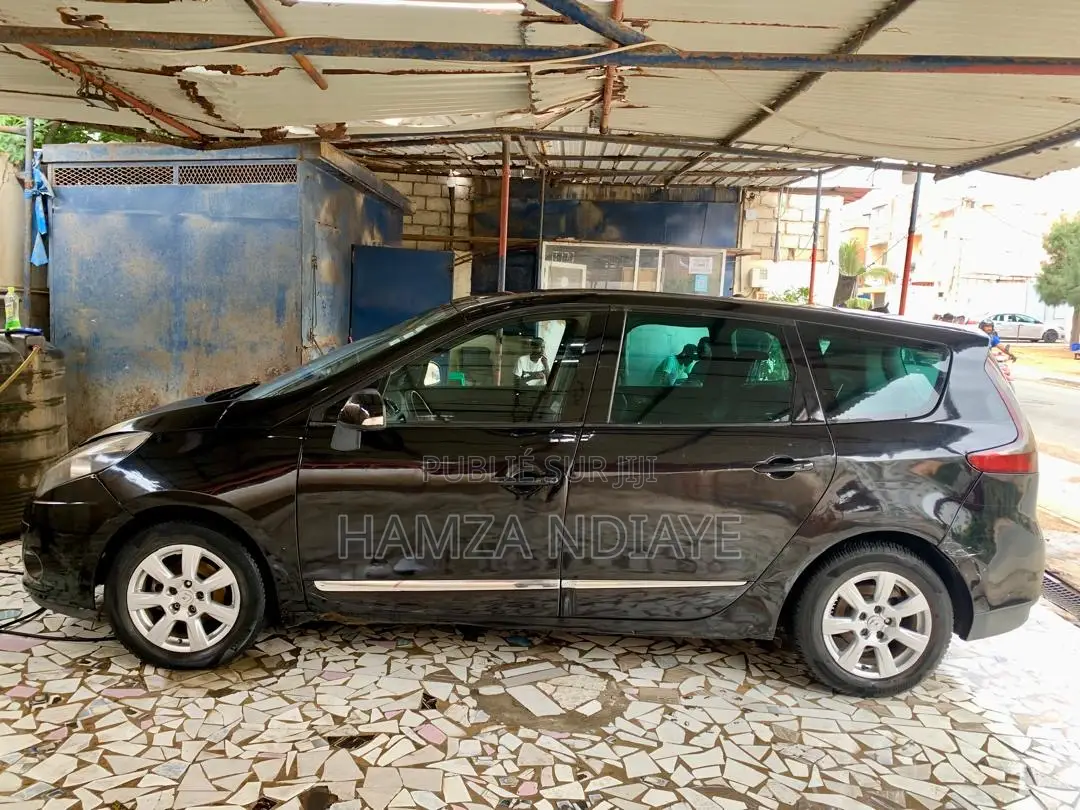 Renault Scenic 2012 Noir Mat