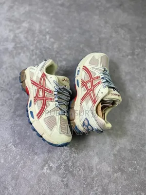 Asics Gel-Kahana 8 " Cream / Red / Blue " Disponible