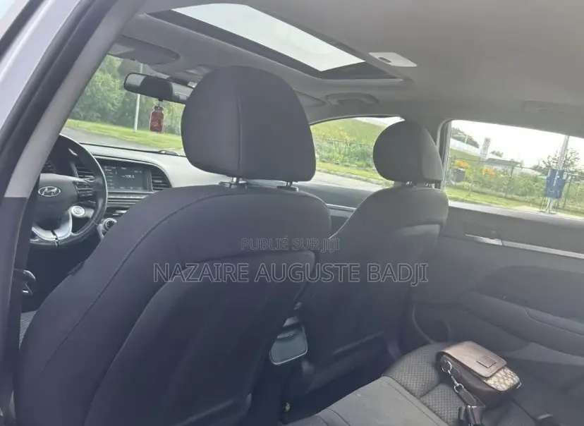 Hyundai Elantra 2019 Blanc