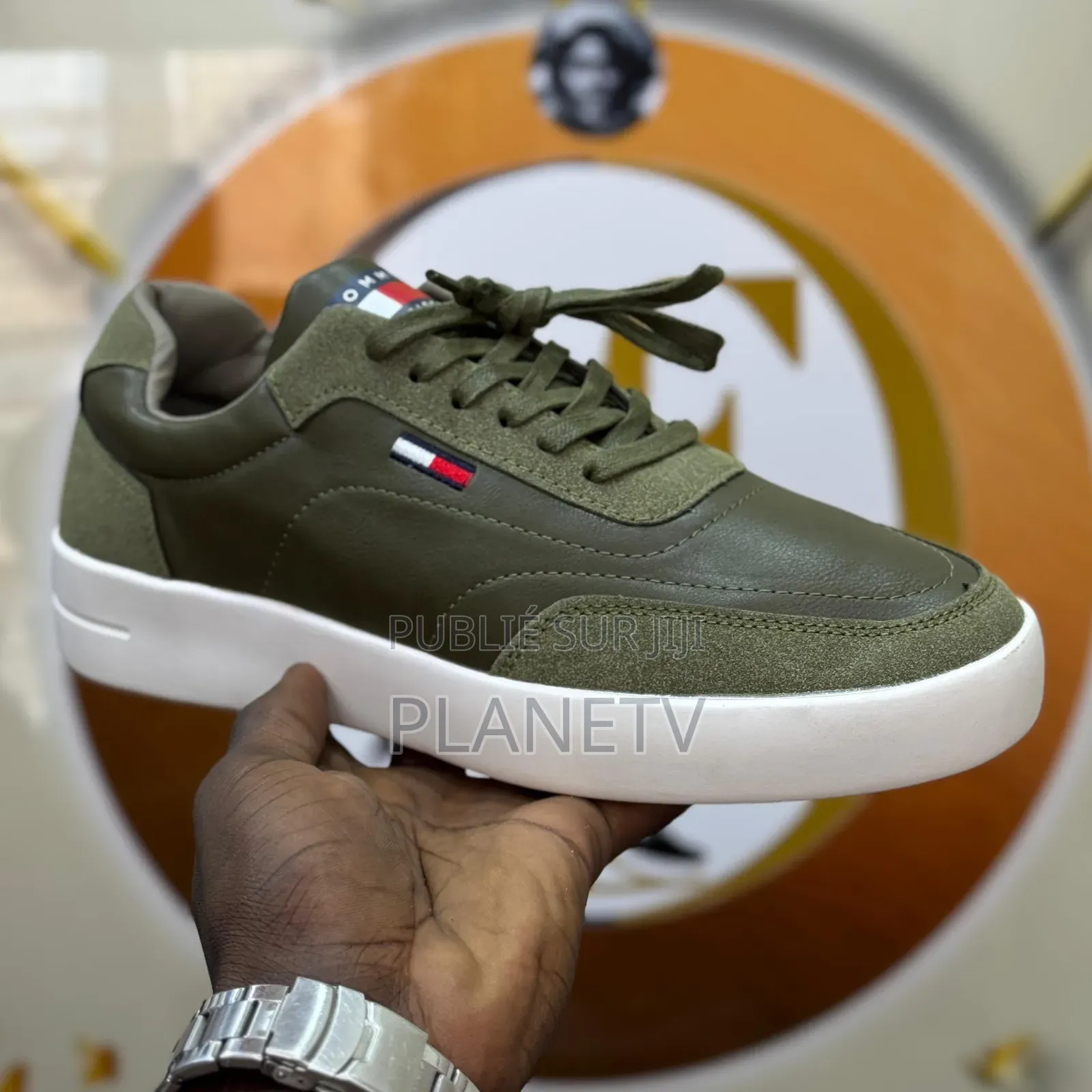 Tommy Hilfiger Disponible by GNF