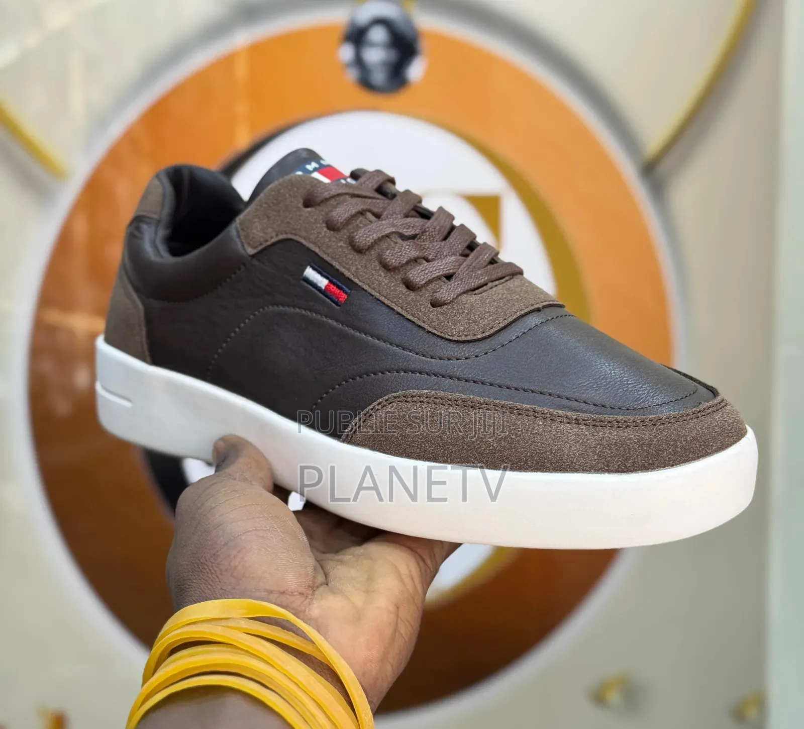 Tommy Hilfiger Disponible by GNF