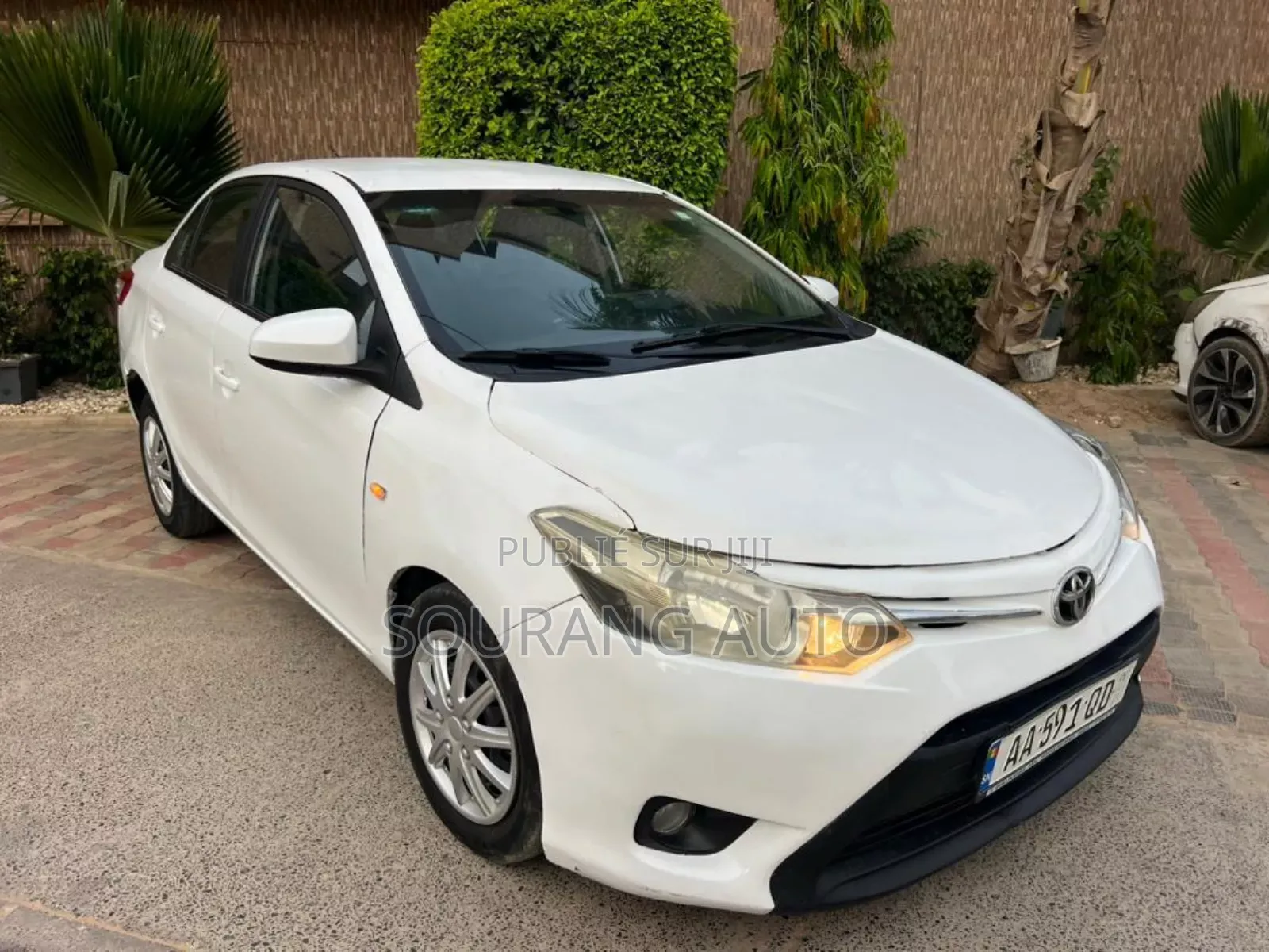 Toyota Yaris L Hatchback 5dr 2018 Blanc