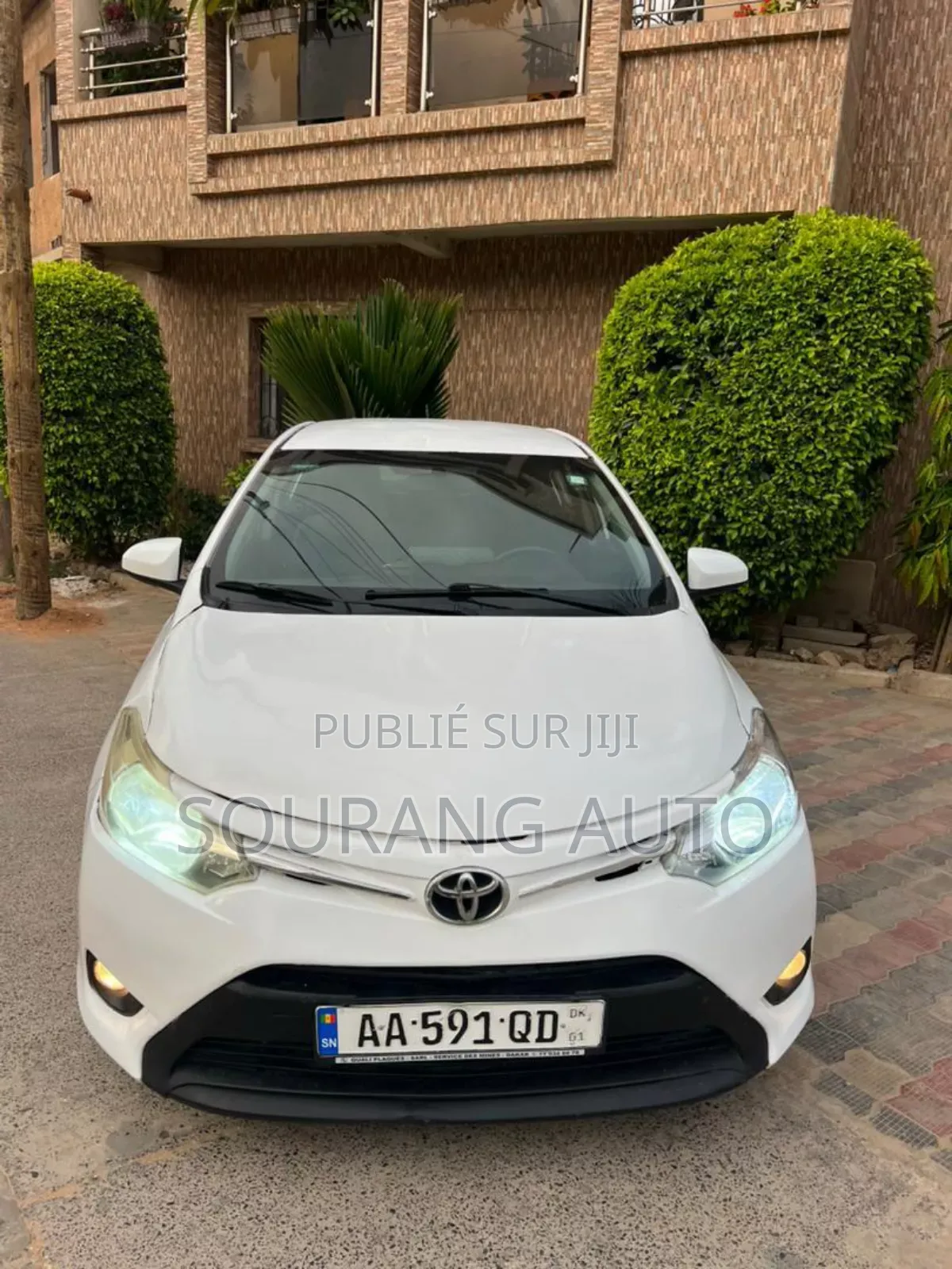 Toyota Yaris L Hatchback 5dr 2018 Blanc