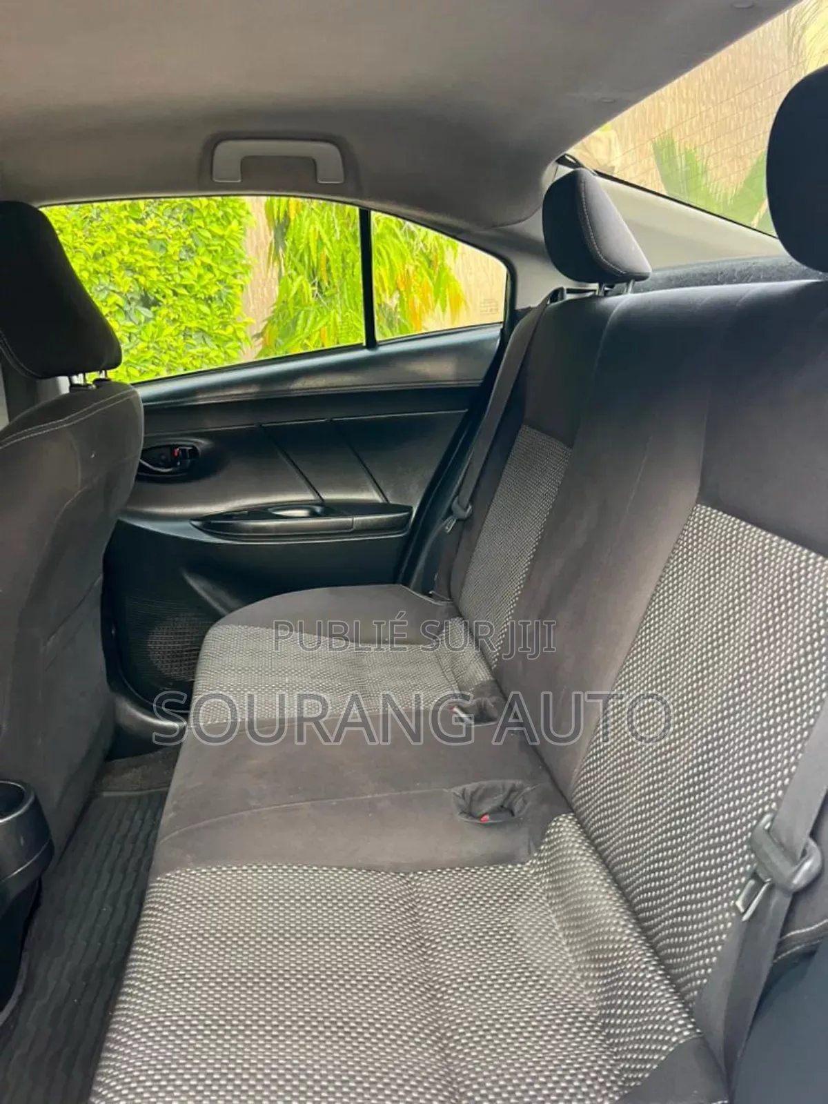 Toyota Yaris L Hatchback 5dr 2018 Blanc