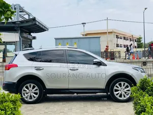 Toyota RAV4 Limited AWD (2.5L 4cyl 6A) 2013 Gris
