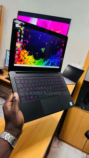 New Ordinateur Portable Razer Lame 8GB Intel Core I7 SSD 512GB