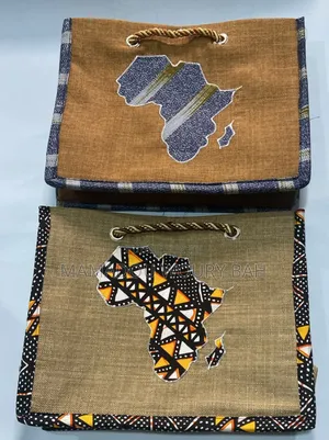 Photo - Sacs Artisanaux Disponibles Au