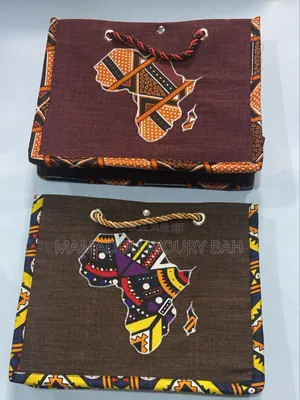 Sacs Artisanaux Disponibles Au