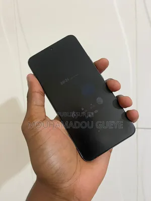 Photo - Samsung Galaxy S22 5G 256 GB Black