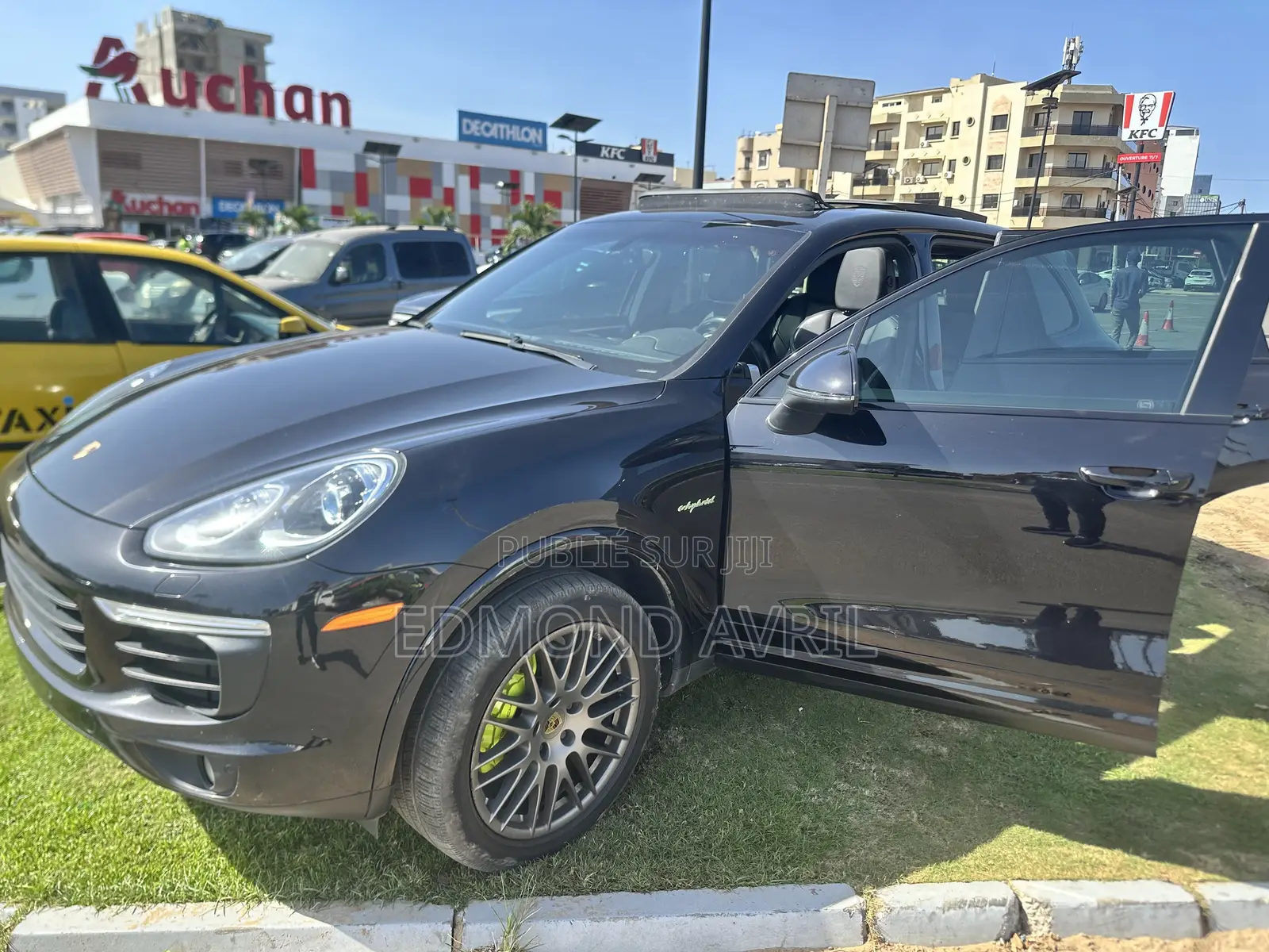 Porsche Cayenne S AWD 2017 Black