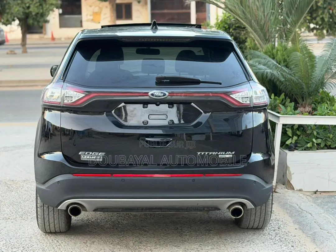 Ford Edge Titanium 4dr AWD 2017 Noir Mat