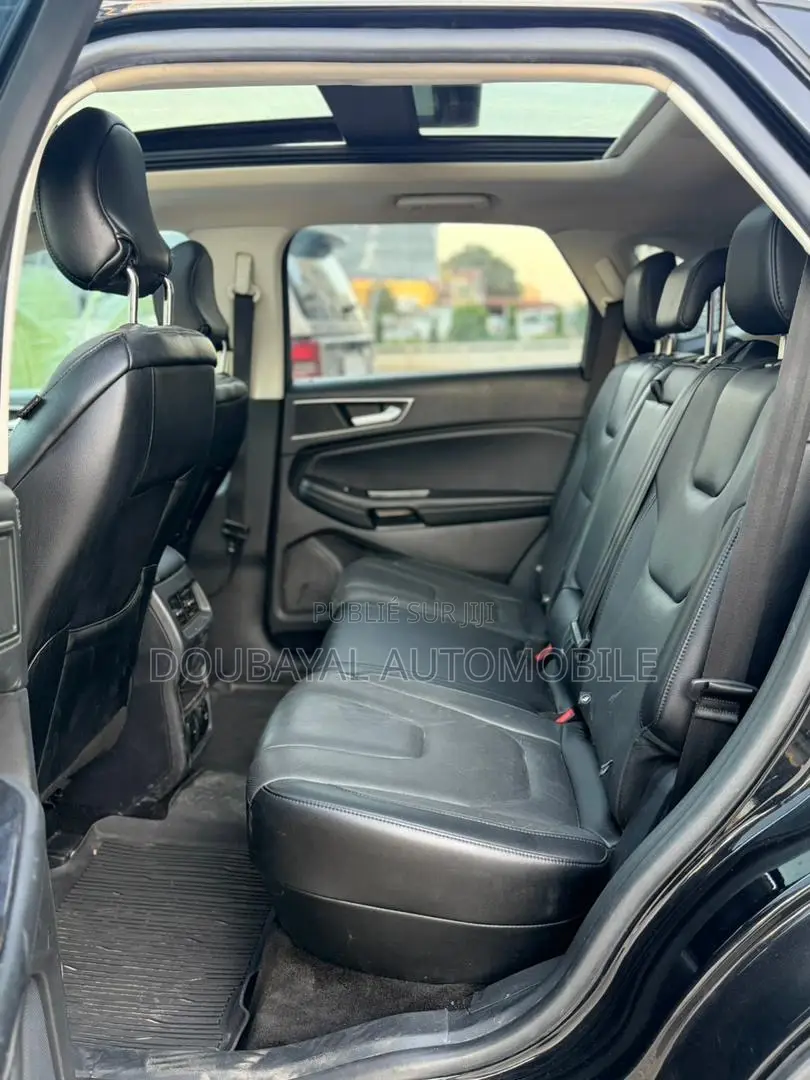 Ford Edge Titanium 4dr AWD 2017 Noir Mat