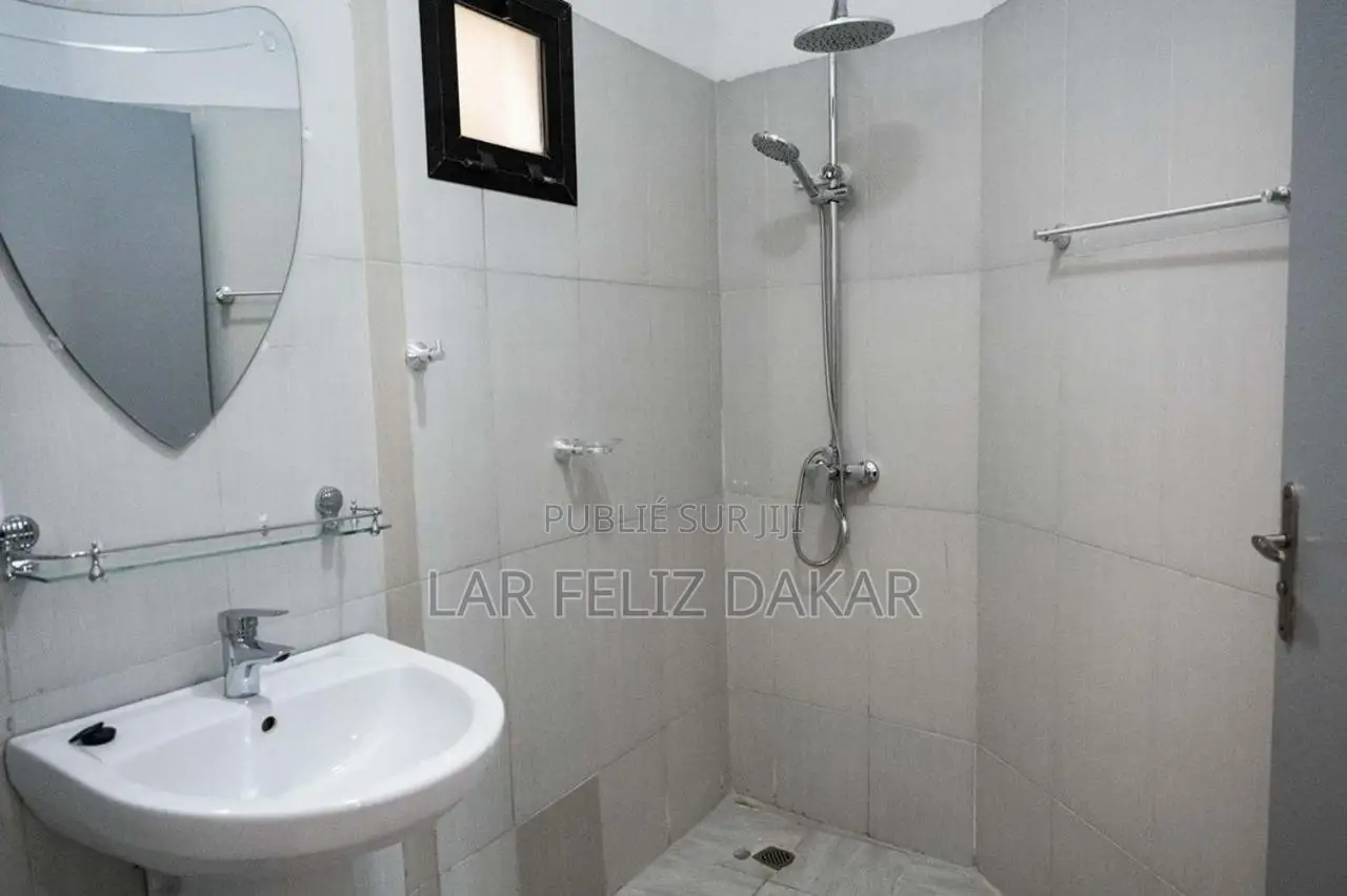 Furnished 1chbre Chambre et salon à Louer