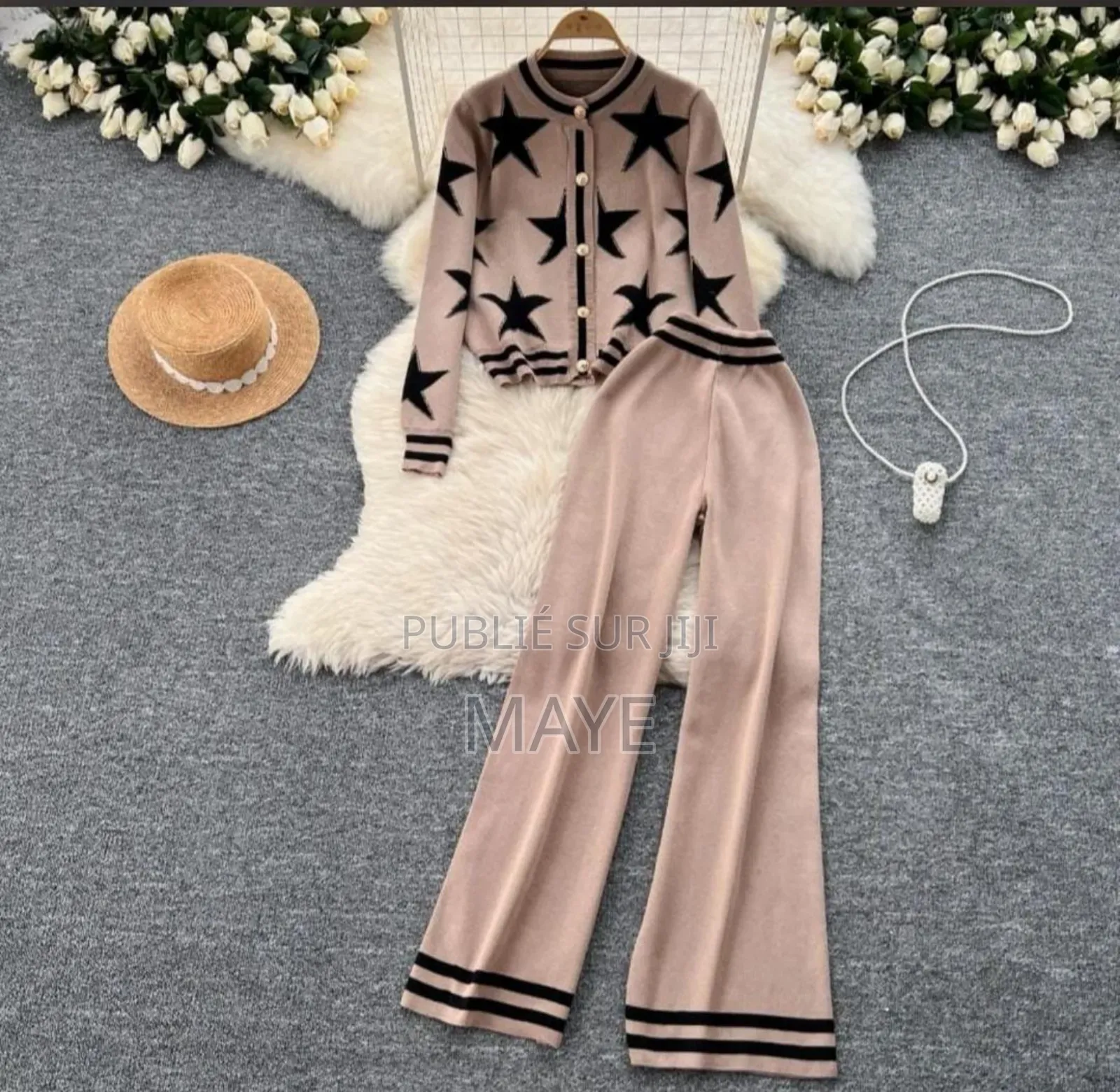 Des Très Jolie Ensemble