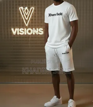 T-Shirts Jeans Et Tout Vêtements