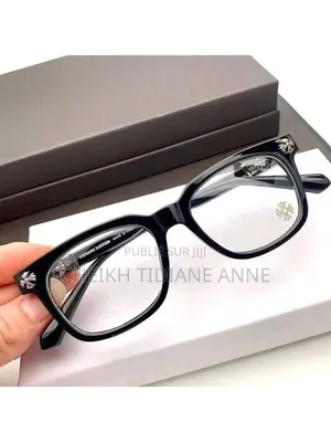 Photo - Lunettes Chrome Hearts