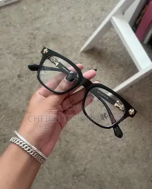 Lunettes Chrome Hearts