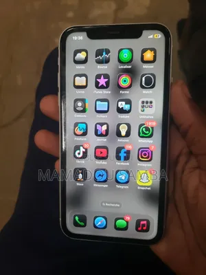 Photo - New Apple iPhone 11 64 GB Blanc