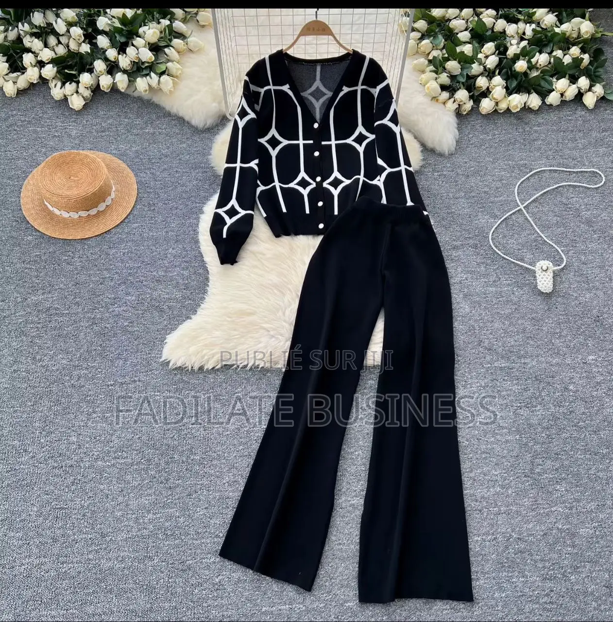 Bas Large Et Pull En Léne