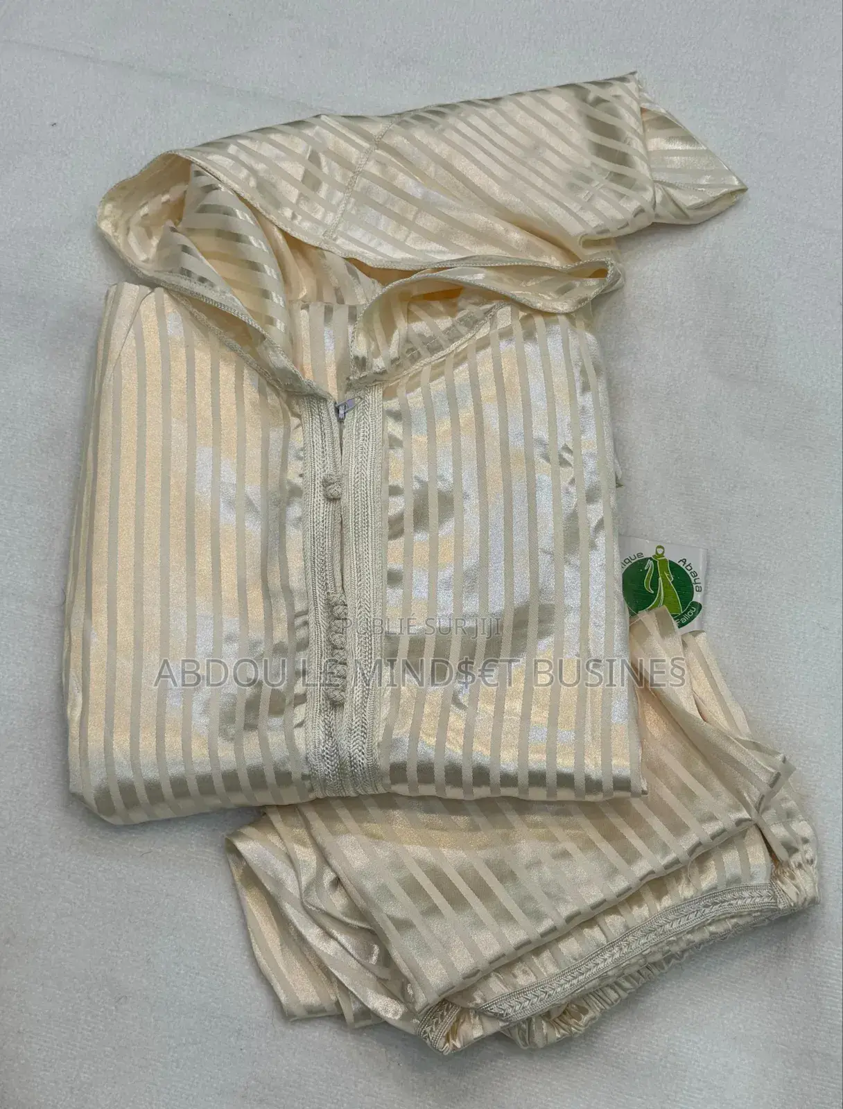 Ensemble Jallabé Disponible