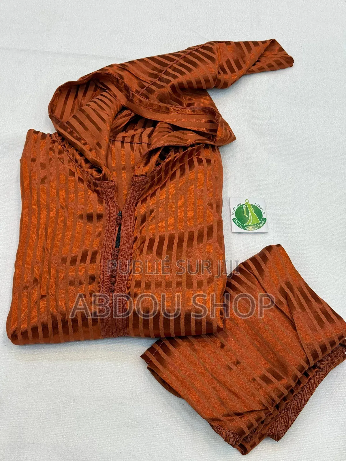 Ensemble Jallabé Disponible