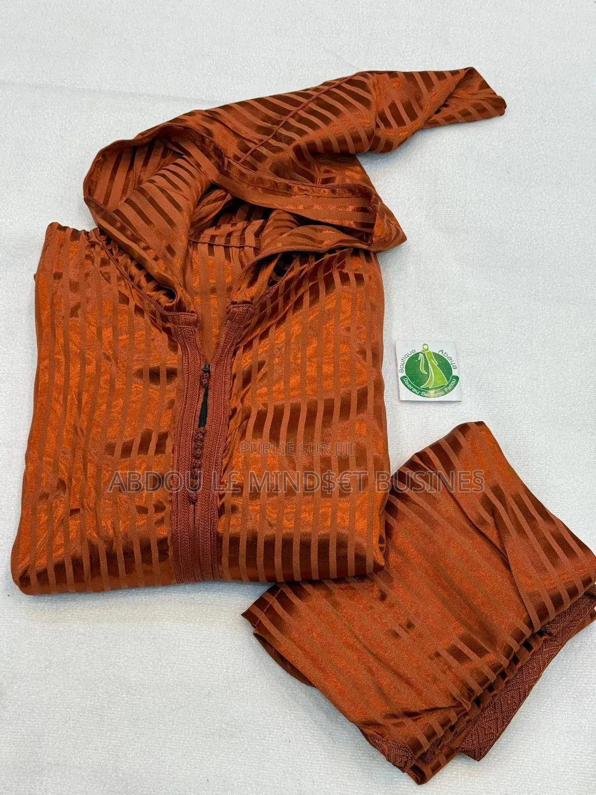 Ensemble Jallabé Disponible