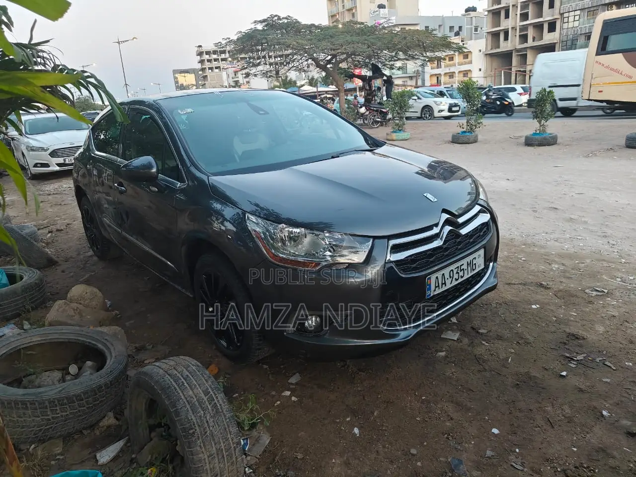 Citroen DS 4 2015 Noir Mat