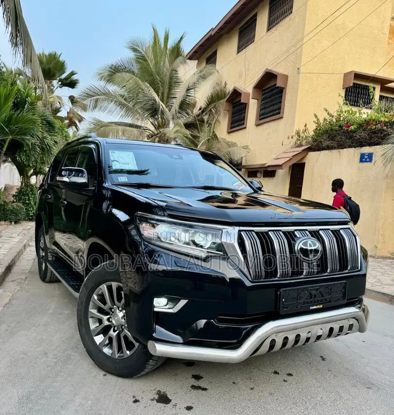 Toyota Land Cruiser Prado 2.7 2018 Noir Mat
