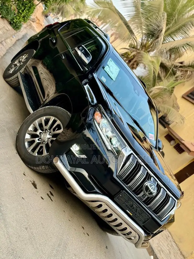 Toyota Land Cruiser Prado 2.7 2018 Noir Mat