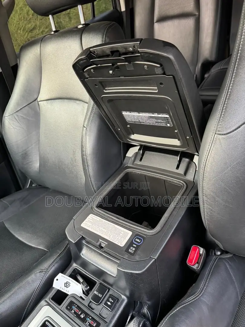 Toyota Land Cruiser Prado 2.7 2018 Noir Mat