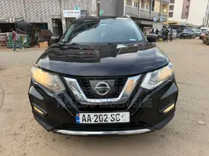 Photo - Nissan Rogue 2017 Black