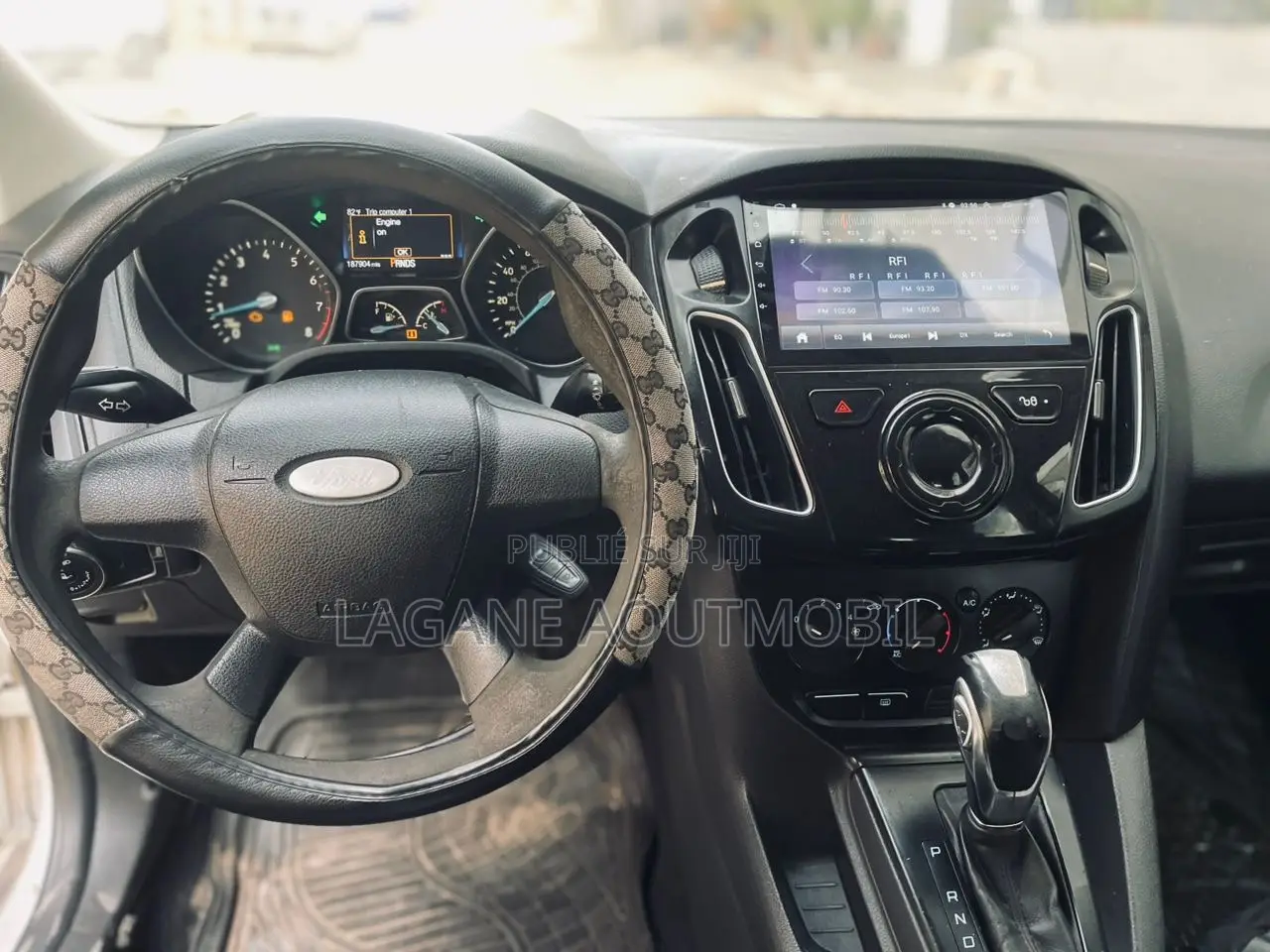 Ford Focus S Sedan FWD (2.0L 4cyl 5M) 2012 Blanc